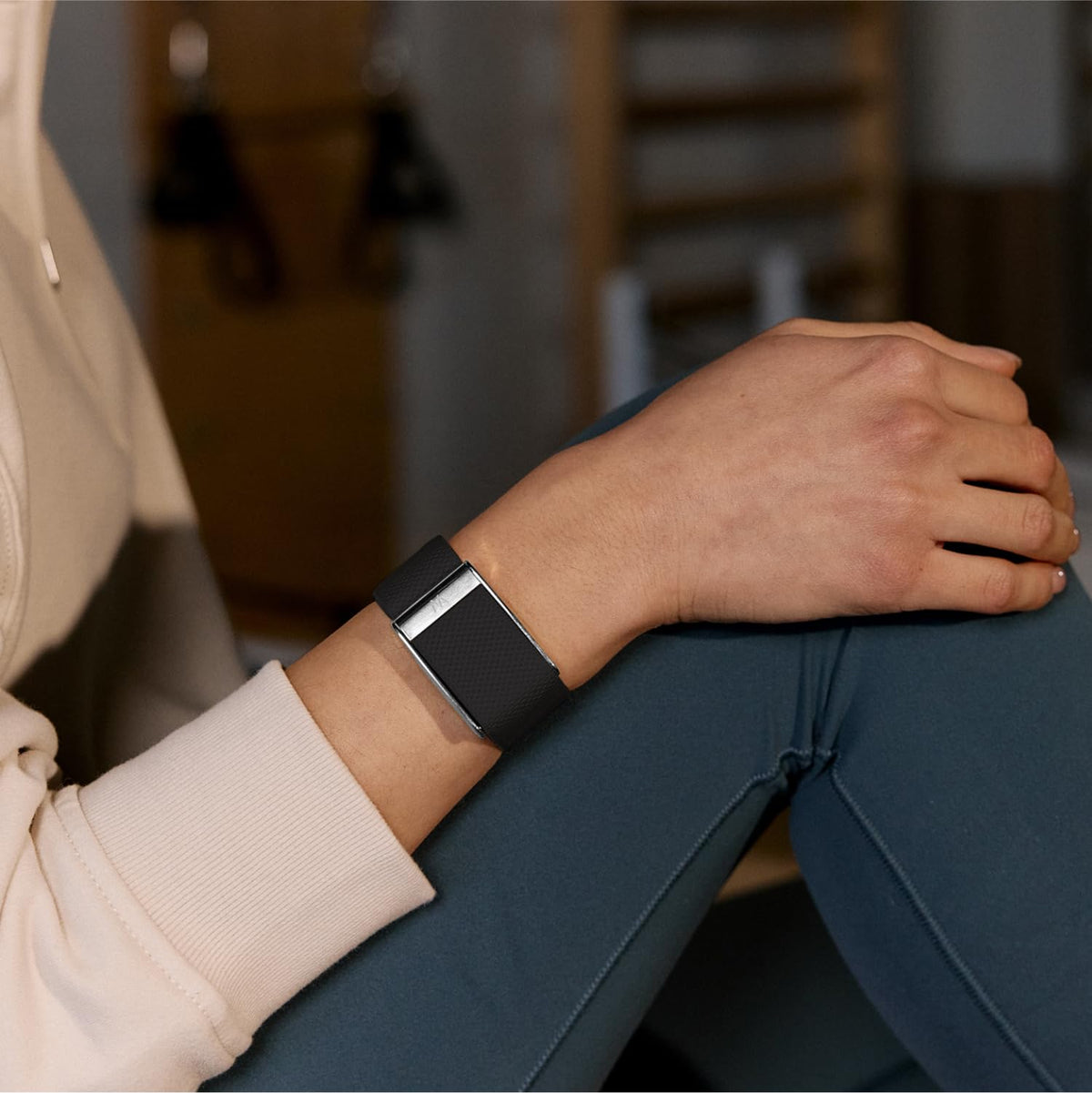 WHOOP 5.0/MG Activity Tracker - 12 Month Membership - Health and Fitness Wearable – 24/7 Activity and Sleep Tracker, Personalized Coaching, Menstrual Cycle Insights – 14+ Days Battery Life