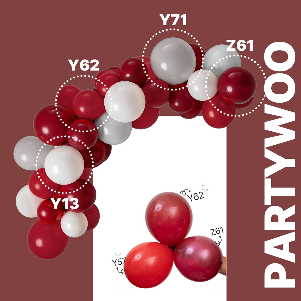 PartyWoo Christmas Balloons 66pcs Santa Xmas Tree Candy Cane Foil Balloons