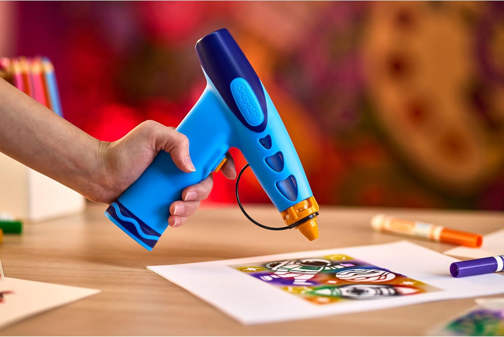 Crayola Marker Airbrush Spray Art Kit, 8 Washable Markers, 5 Stencils