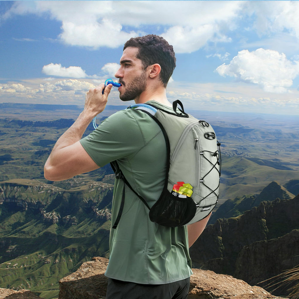 Lightweight Hydration Backpack, Running Backpack with 2L Water Bladder