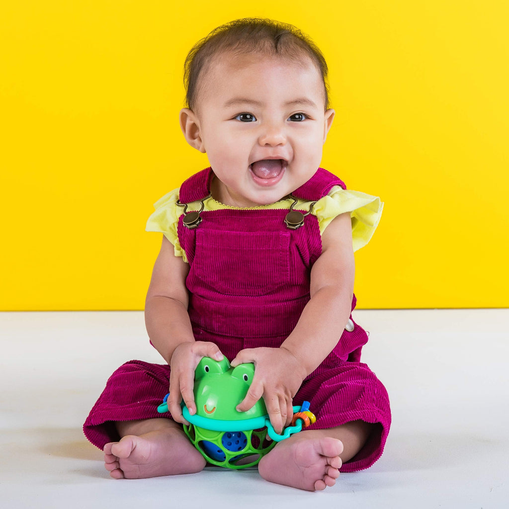 Bright Starts Oball Easy Grasp Classic Ball BPA-Free Infant Toy in Red, Yellow, Green, Blue, Age Newborn and up, 4 Inches